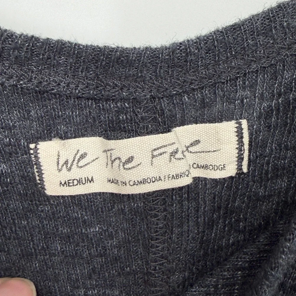 We The Free Free People‎ Medium Gray Button Front Shark Bite Hem Cami Tank